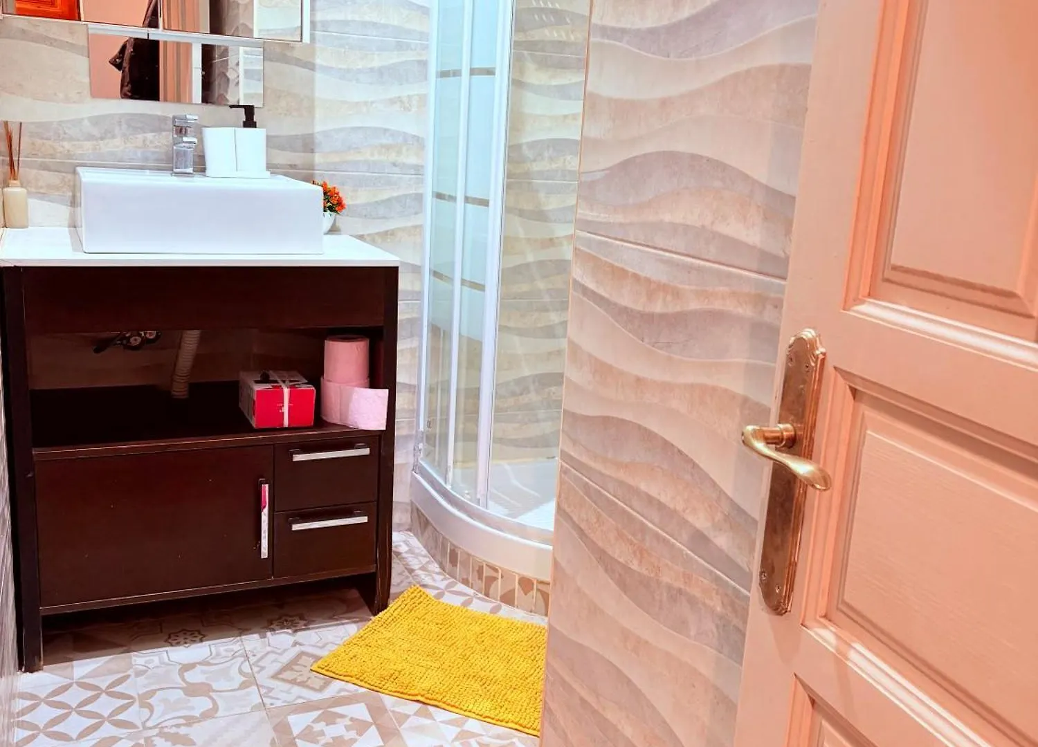 Amazing And Stylish Flat For 4 People With Breakfast Included 2 Blocks Away From Poblenou Beach Barcelona Appartement